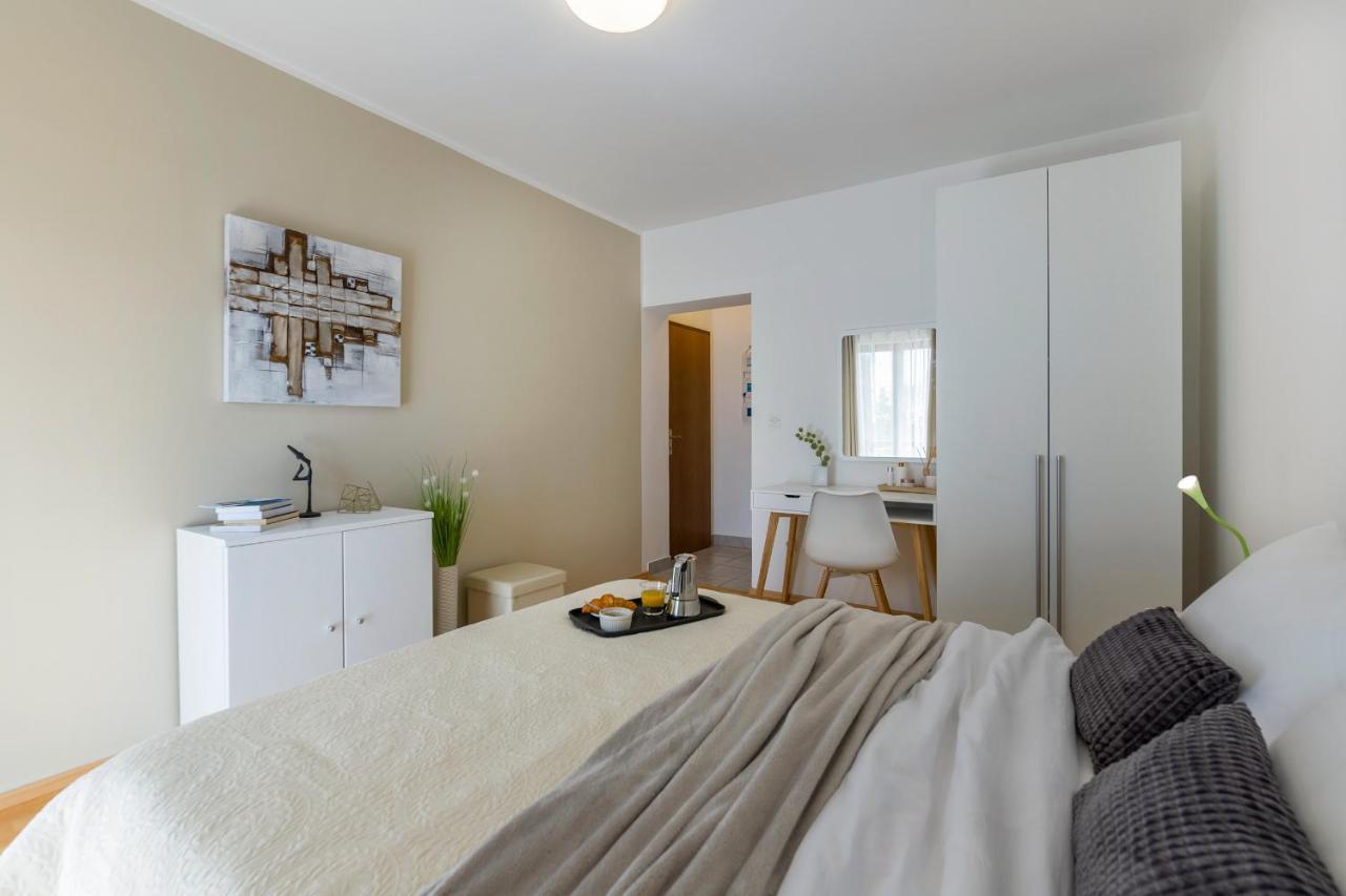 Apartments Antonio Μεντουλίν Εξωτερικό φωτογραφία